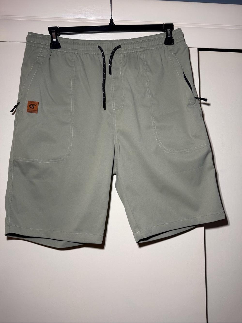 CK Men's Light Sage Green Performance Shorts Elastic Waist, Size 36